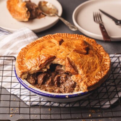 Steak & Ale Sharing Pie